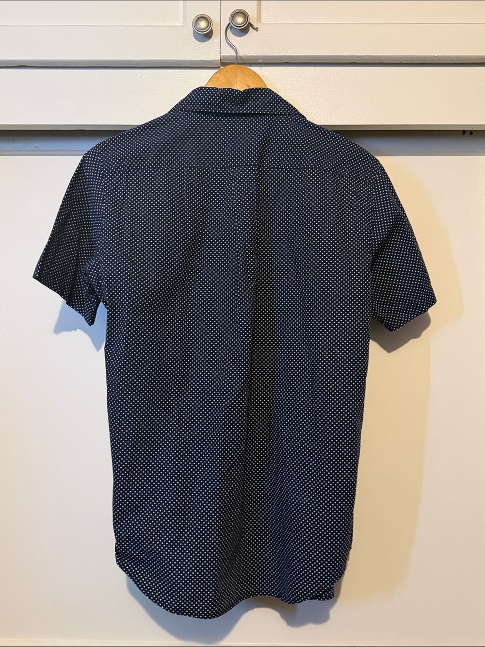 Uniqlo Navy Short-Sleeve Button-Down with White Micro Dot Print - Picture 6 of 7